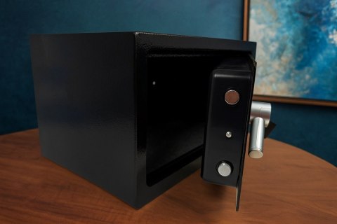 Domowy biurowy sejf czarny zamykany na kod oraz klucz czarny nowoczesny design stalowy solidny