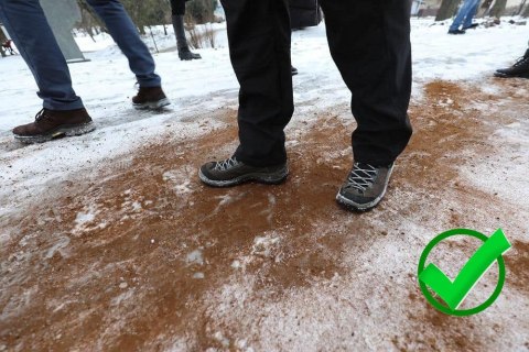 Piasek workowany 25kg do posypywania dróg i ulic antypoślizgowy ekologiczny