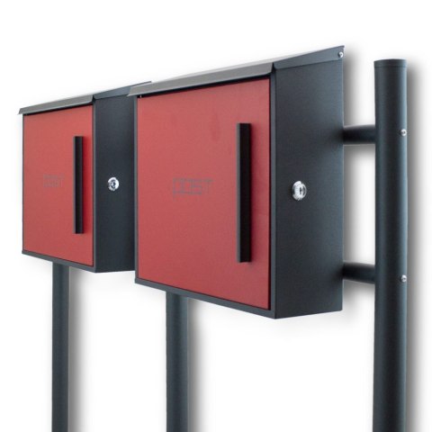 PODWÓJNA SKRZYNKA NA LISTY POCZTOWA CZERWONA WOLNOSTOJĄCA NAPIS "POST"