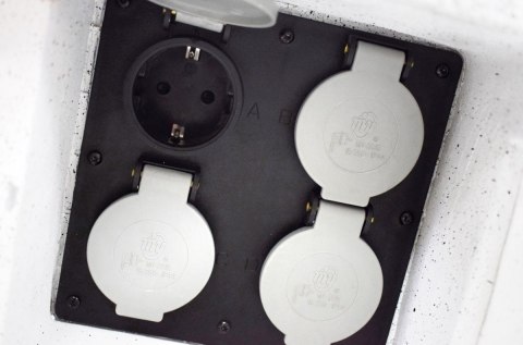 PRZEDŁUŻACZ DO OGRODU KAMIEŃ OGRODOWY IMITACJA KAMIENIA 4 GNIAZDA