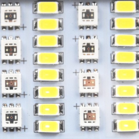 REFLEKTOR KOLOROWY LED 60W ZE STEROWANIEM Z APLIKACJI BLUETOOTH IP66