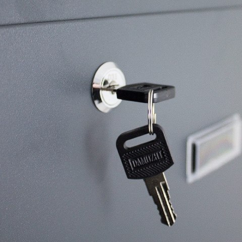 SKRZYNKA POCZTOWA Z GAZETNIKIEM NA LISTY WOLNOSTOJĄCA NA STOJAKU