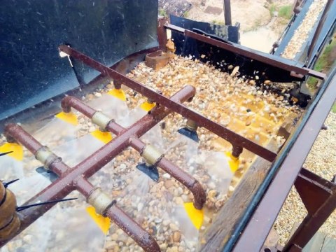Kamień ogrodowy 2–8 mm płukany 15 kg – żwir dekoracyjny kolorowy do ogrodu i ścieżek