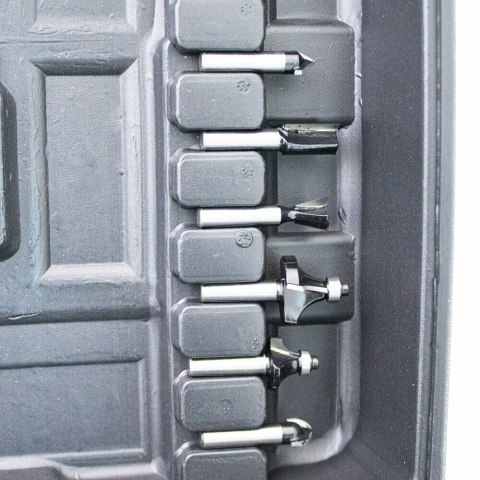 FREZARKA DO KRAWĘDZI GÓRNOWRZECIONOWA 1200W ZESTAW Z 12 GŁOWICAMI W WALIZCE