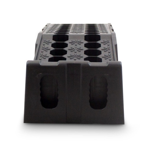 Zestaw ramp najazdowych 2 szt. HDPE nośność 7000 kg 180 × 265 mm