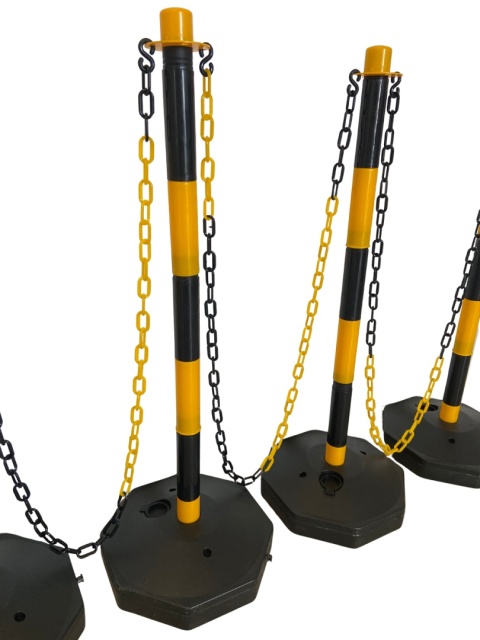 Słupki z łańcuchami bariery łańcuchowe odgradzające 3x1,5M blokada Bituxx